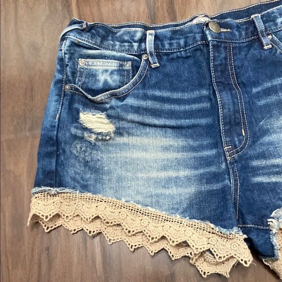 Free People Cream Lace and Blue Denim Distressed Jean Shorts - Picture 5 of 7
